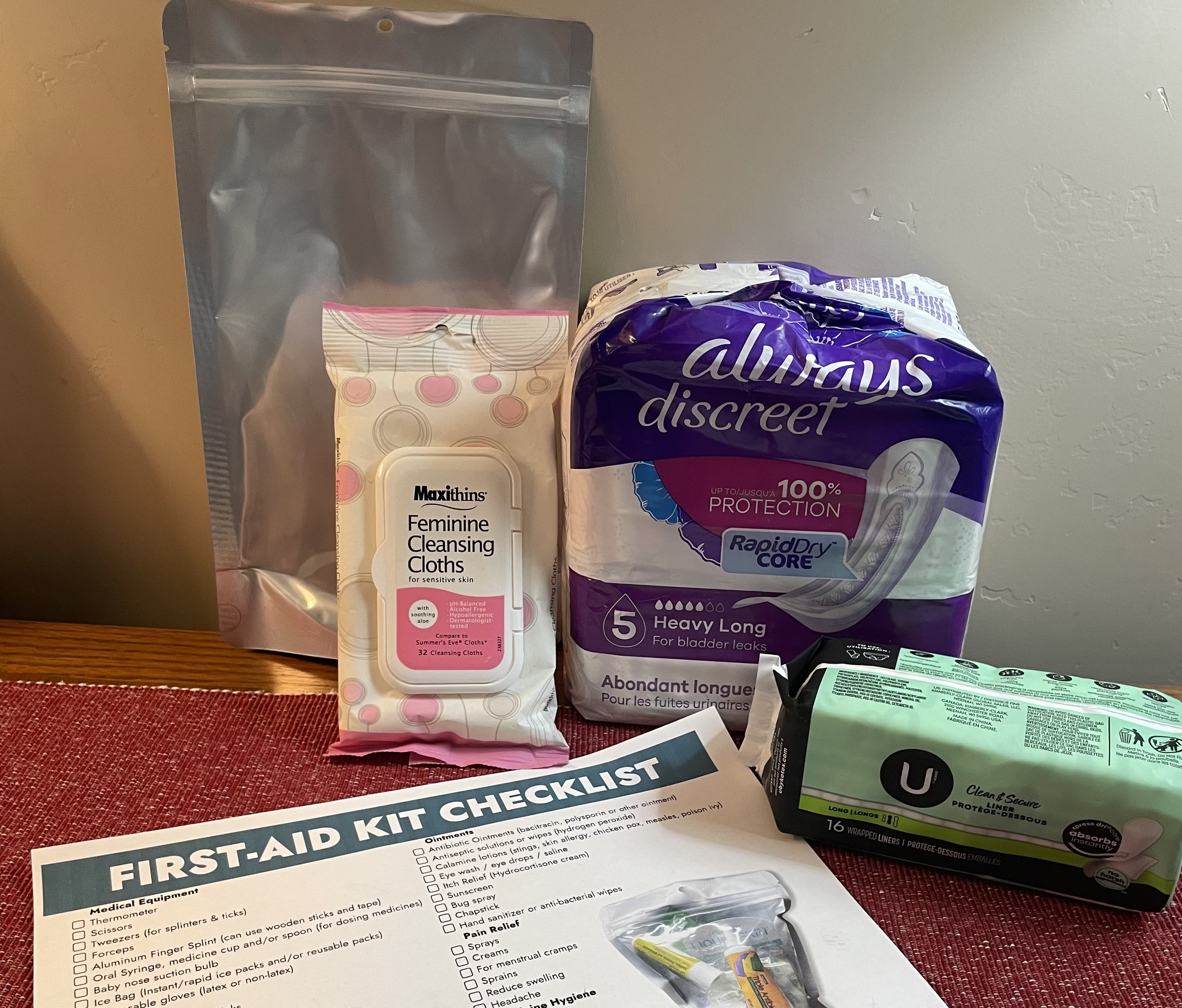 FIRST AID FEMININE HYGIENE